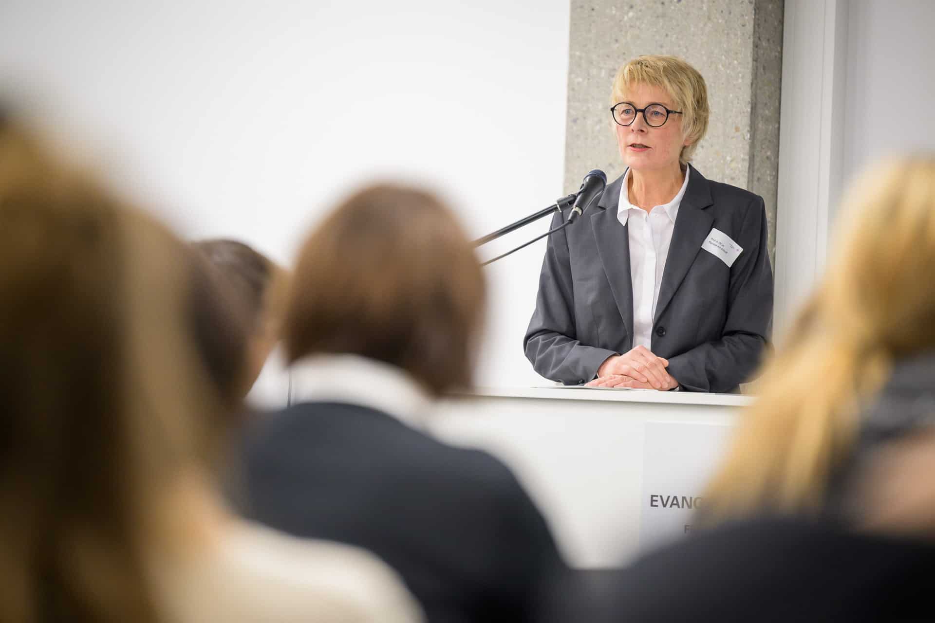 Eröffnung des Akademischen Jahres: Forschungsstärke ist ein Markenzeichen der Evangelischen Hochschule