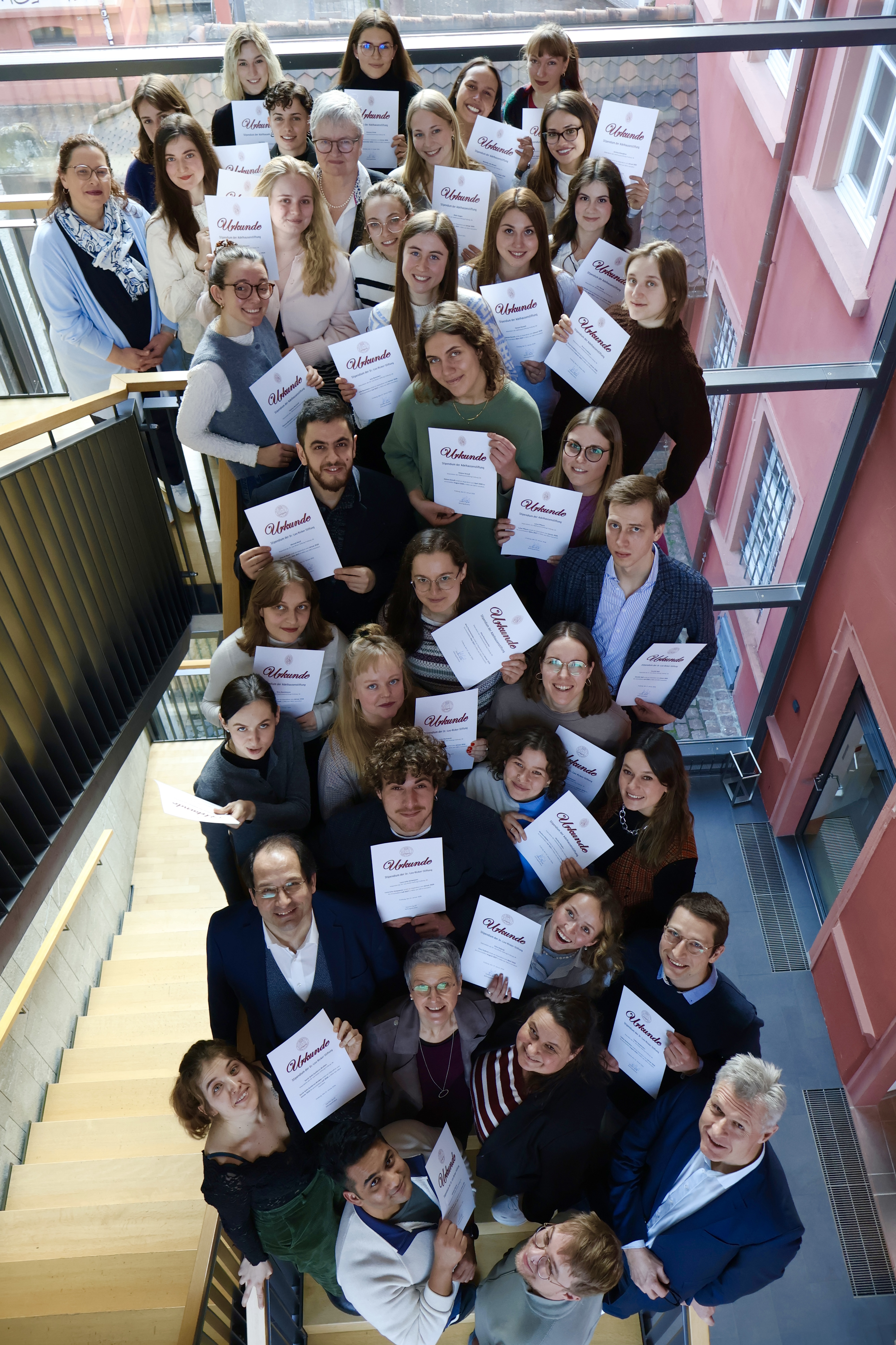 Mehr als eine Finanzspritze: 5 EH-Studierende erhalten Stipendien der Stiftungsverwaltung Freiburg
